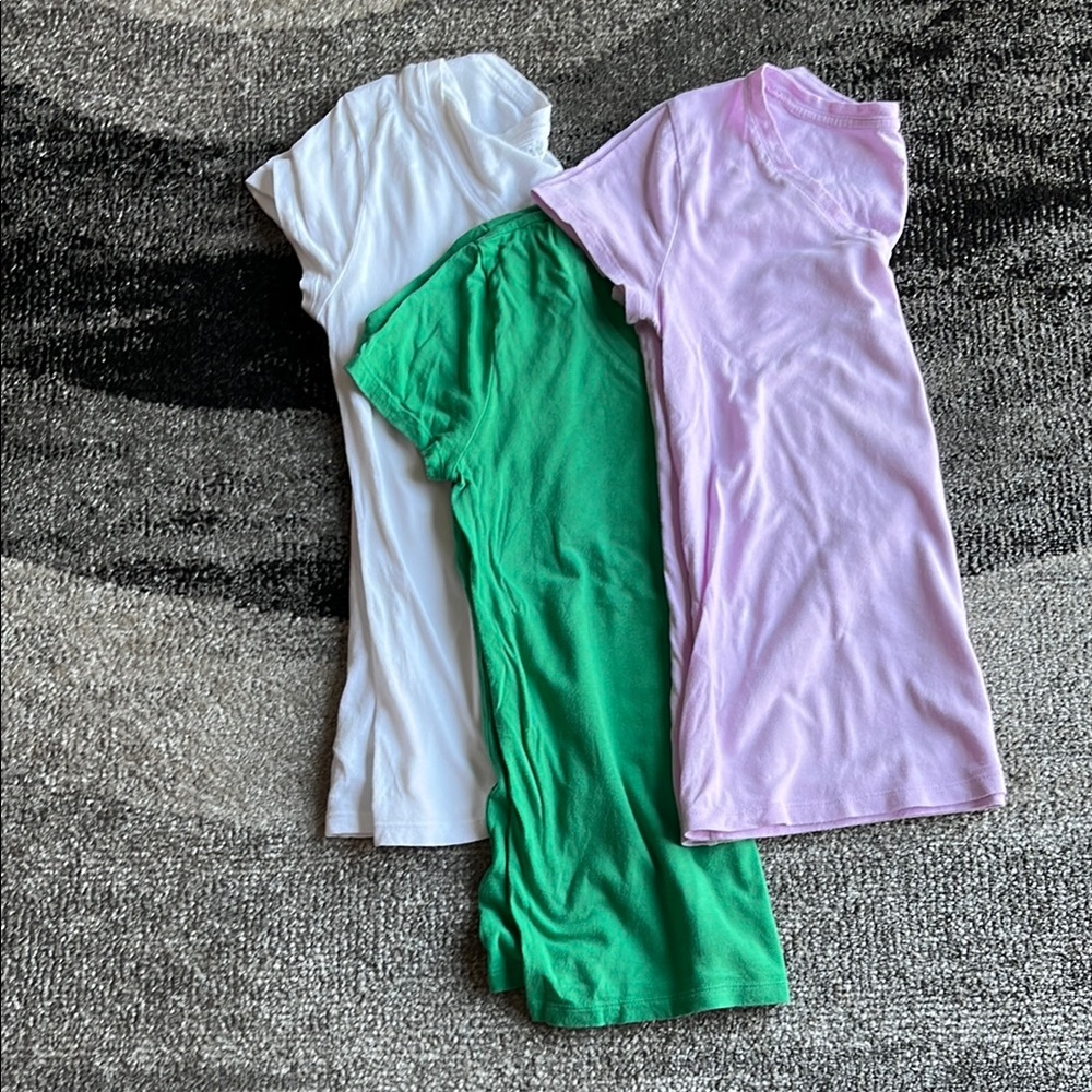 GAP Bundle V-neck Short Sleeve Tees - White, Green, Light Pink size S
